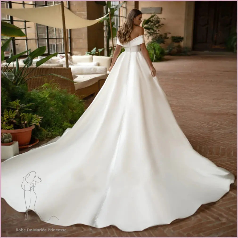 Robe de Mariée Col Bateau Princesse